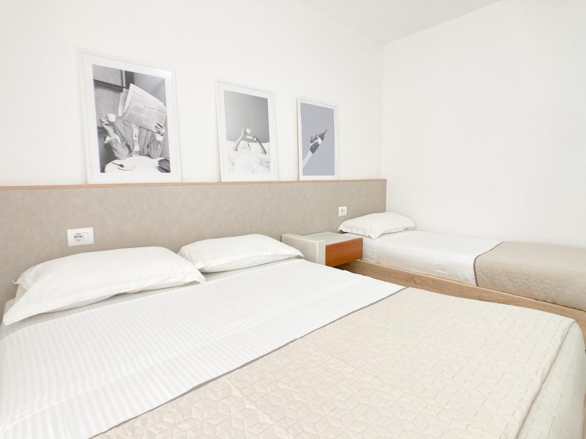 Promo Price September - Home By The Sea 1 Min From The Beach Golem  Exterior foto