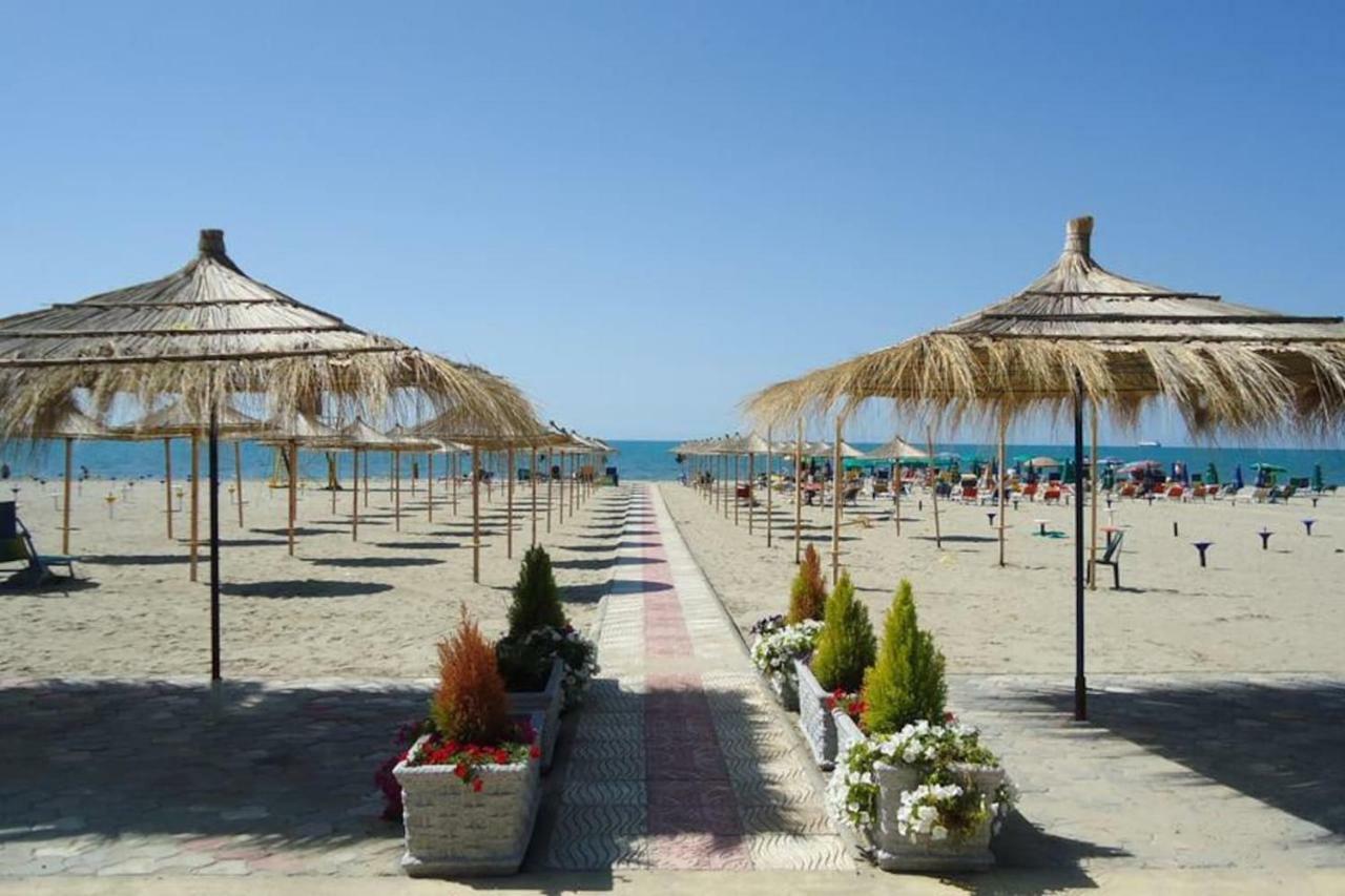 Promo Price September - Home By The Sea 1 Min From The Beach Golem  Exterior foto